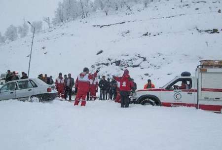 نجات 5 مسافر گرفتار بهمن در چالدران آذربایجان غربی