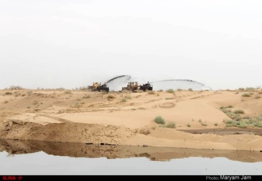 امسال برای ۱۱ هزار هکتار مالچ پاشی در خوزستان برنامه‌ریزی کرده‌ایم دولت مصمم است کنگره بزرگ شیعیان هرچه باشکوه‌تر برگزار شود