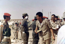 علت امتناع آزادگان از سفر به نجف چه بود؟/عکس امام چگونه به نجف منتقل شد؟