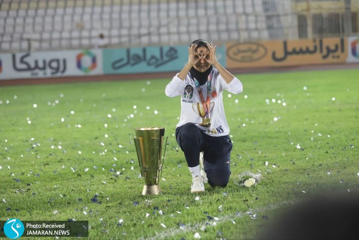 گزارش تصویری| جشن قهرمانی خاتون بم در لیگ برتر فوتبال زنان+ ویدیو