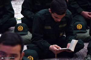 مراسم دعای کمیل در حرم مطهر امام خمینی (س)