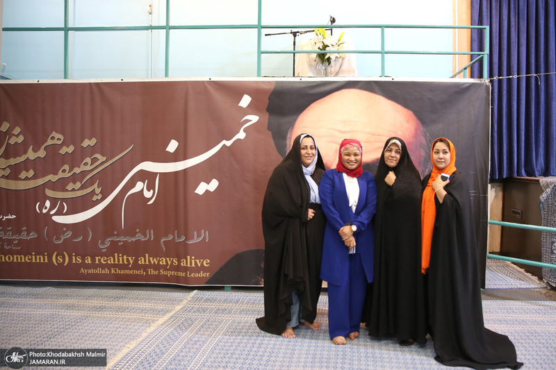 بازدید مشاور رسانه ای رئیس جمهور کشور کنگواز بیت امام خمینی (س) در چماران