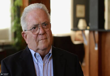 فریمن، سفیر پیشین آمریکا در عربستان: ایران می‌تواند آسیب بزرگی به اسرائیل وارد کند/ نتانیاهو استاد دروغگویی است