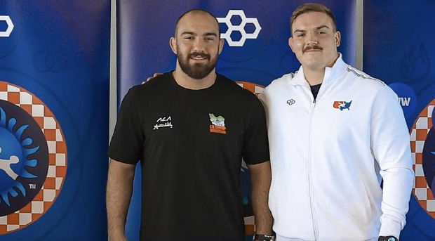 کری خوانی غول های ایرانی و آمریکایی برای طلای کشتی قهرمانی جهان