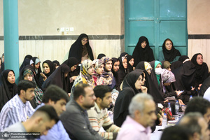 تجدید میثاق دانشجویان با امام راحل در جماران