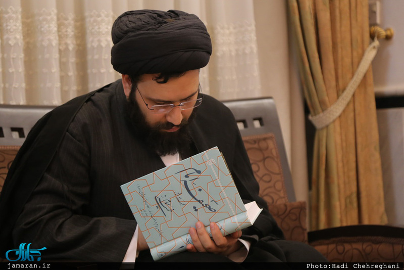 دیدار سید علی خمینی با خانواده شهیدان مهدی زین الدین و محمد جواد دل آذر