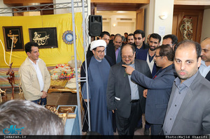 بازدید وزیر صنعت، معدن‎ و تجارت از بیت تاریخی امام در خمین