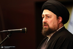 حضور سید حسن خمینی در اختتامبه مسایقات قرآنی ، اذان وتفسیر کارکنان بانک صادرات