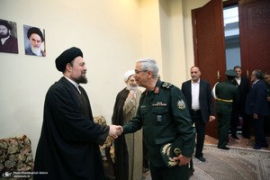 حاشیه های تجدیدمیثاق فرماندهان و کارکنان نیروهای مسلح با آرمان‌های امام خمینی (س)