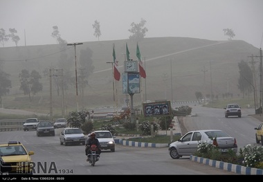 آلودگی هوا مدارس برخی شهرهای استان کرمانشاه را تعطیل کرد