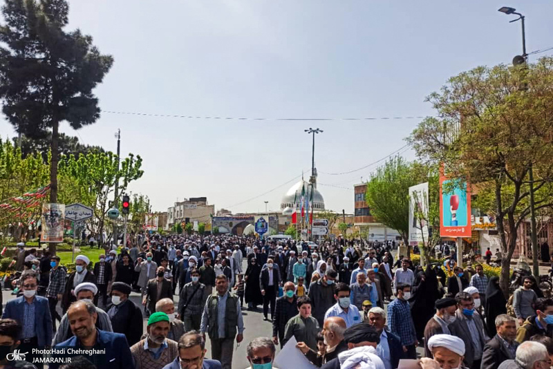 راهپیمایی مردم قم در اعتراض به هتک حرمت تمثال حضرت امام (س)