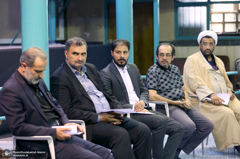 هم اندیشی معاونین پرورشی آم.زشی و پرورش و موسسه تنظیم و نشر آثار امام خمینی در حسینیه جماران