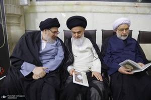 مراسم بزرگداشت رئیس جمهوری و یارانش در حرم حضرت معصومه(س)