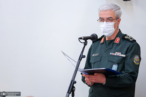 دیدار جمعی از فرماندهان ارشد نیروهای مسلح با فرمانده معظم کل قوا