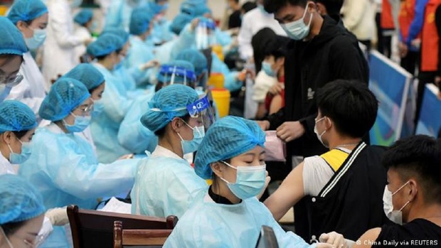 چین یک سوم دوزهای واکسن کرونا در جهان را به مردم خود تزریق کرد