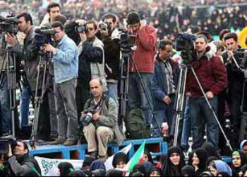  پوشش زنده خبری، 250 خبرنگار خارجی راهپیمایی 22 بهمن 