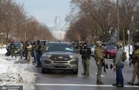 اعتراضات در مینیاپولیس آمریکا پس از قتل مادر آمریکایی توسط ماموران امنیتی (9)