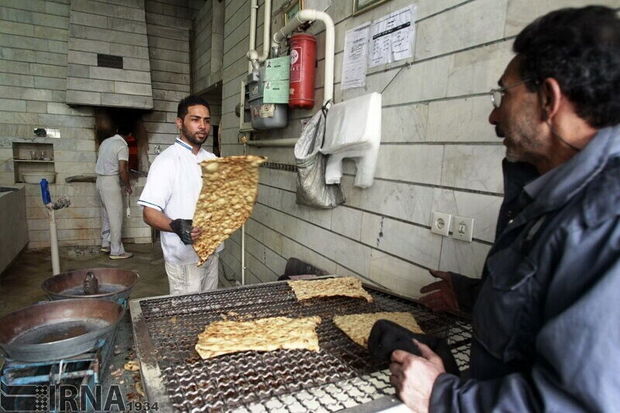 نانوایی‌های مراغه طبق روال عادی فعالیت می‌کنند