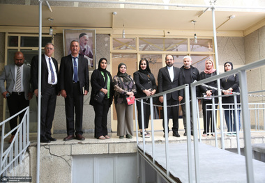 نشست هم اندیشی فرصت ها، چالش ها و راهکارهای ترجمه و نشر آثار امام خمینی (س) در حسینیه جماران