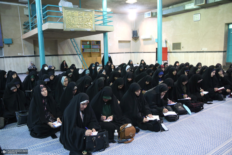 اردوی بانوان فعال فرهنگی استان زنجان (مکتب امام ) در حسینیه جماران