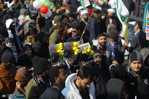 راهپیمایی باشکوه 22 بهمن در قم