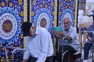 مراسم دعای پرفیض کمیل در حرم امام خمینی (س)