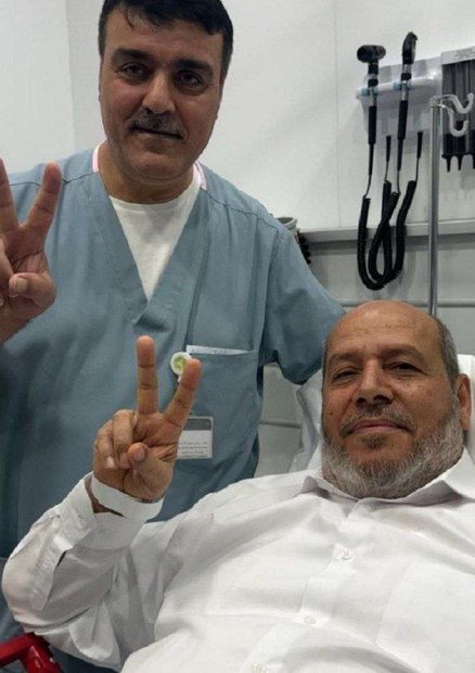 هنوز عکسی از خلیل الحیه پس از ترور نافرجام نیست؛ تصویر وایرال شده قدیمی است