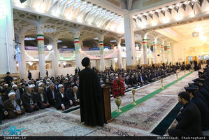 آیین خطبه خوانی همزمان با آغاز دهه فجر در حرم کریمه اهل بیت(س)