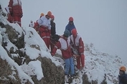 نجات 6 کوهنورد زنِ گرفتار در برف