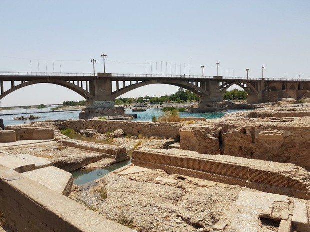 تبلیغ بر روی پل باستانی دزفول تخلف است