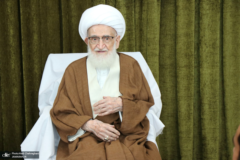 عمامه گذاری طلاب در روز عید مبعث توسط مراجع عظام تقلید‎‎