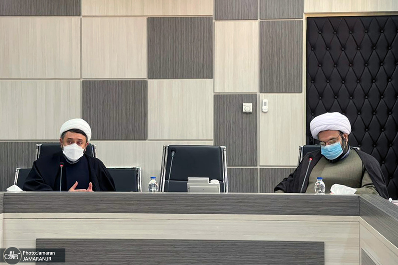 جلسه مشترک شورای معاونین موسسه تنظیم و نشر آثار امام خمینی(ره) و هیات رئیسه پژوهشکده امام خمینی و انقلاب اسلامی