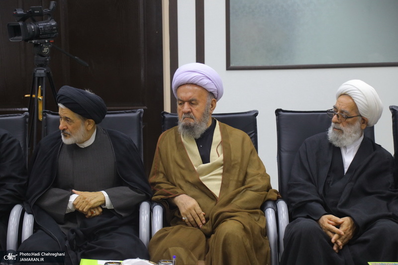 سفر رئیس جمهوری به قم و دیدار با مراجع و علما -3