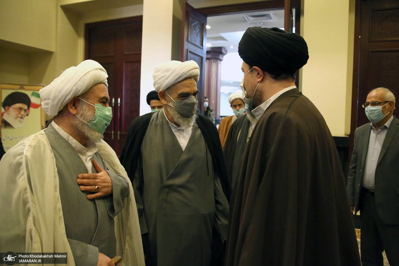 حاشیه تجدید میثاق هیأت رئیسه و اعضای مجلس خبرگان رهبری با آرمان های امام خمینی(س)