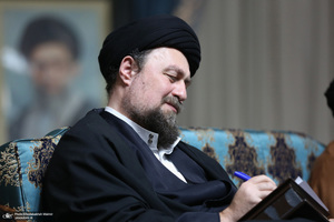 دیدار مجمع روحانیون مبارز و مجمع محققین حوزه علمیه قم با سید حسن خمینی - دستخط سید حسن خمینی