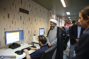 بازدید رئیس موسسه تنظیم و نشر آثار امام خمینی(س) از شرکت چاپ و نشر بانک ملی