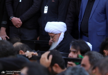 دسته عزاداری روز شهادت حضرت زهرا(س) با حضور آیت الله العظمی وحید خراسانی 