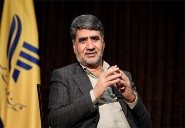 سبحانی‌فر، نماینده پیشین مجلس: ستاد راهبری فضای مجازی به لحاظ قانونی فکر نمی‌کنم بتواند مصوبه‌ای بدهد که فیلترینگ را جمع کند/ هزینه‌ها به جیب افرادی می‌رود که سیستم‌های فیلترشکن را می‌فروشند و بسیاری از آن‌ها نیز در خارج از کشور هستند