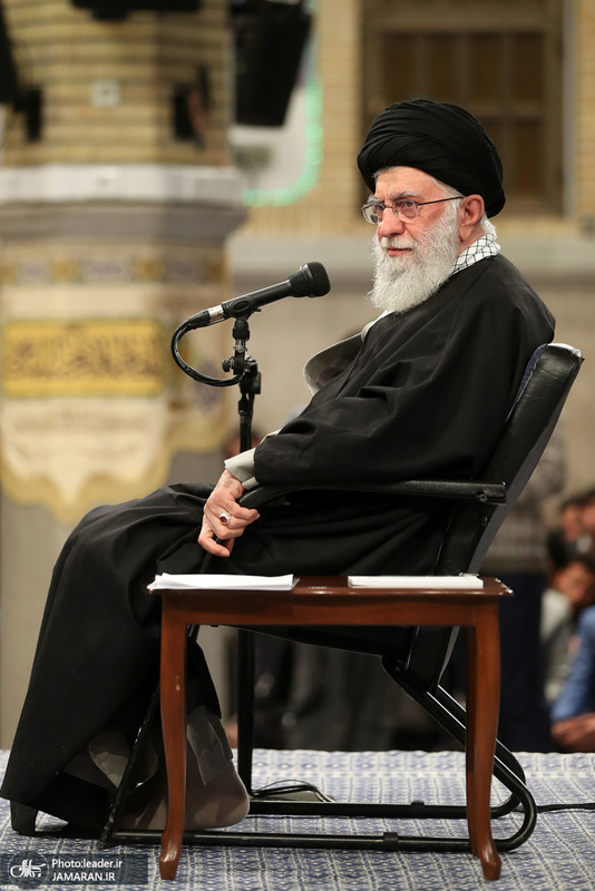 دیدار هزاران نفر از ذاکران و ستایشگران اهل‌بیت(ع) با رهبر معظم انقلاب