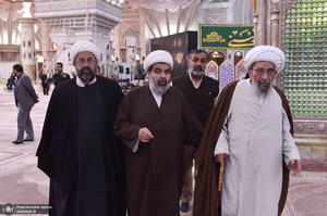 حضور آیت الله مصطفی اشرفی شاهرودی در حرم امام خمینی (س)