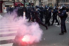 اعتراضات در آلمان، فرانسه و یونان به افزایش هزینه‌های زندگی