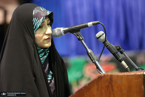 شب شعر «اين محرم وصفر است كه اسلام را زنده نگه داشته است» در حسینیه جماران