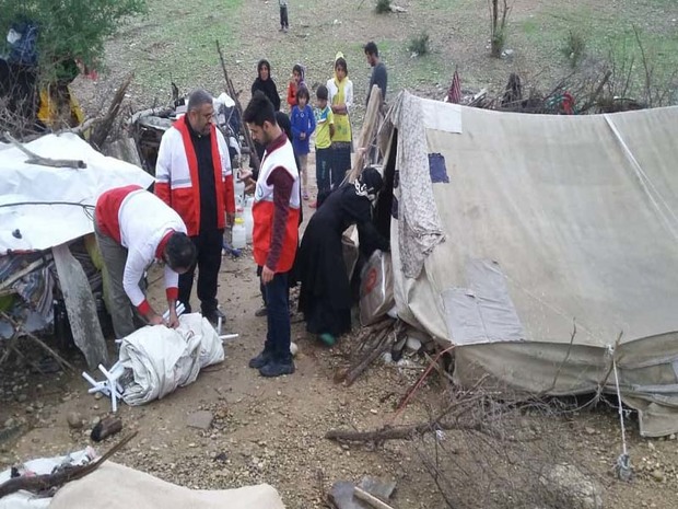 10خانوار عشایری در شوشتر امداد رسانی شدند