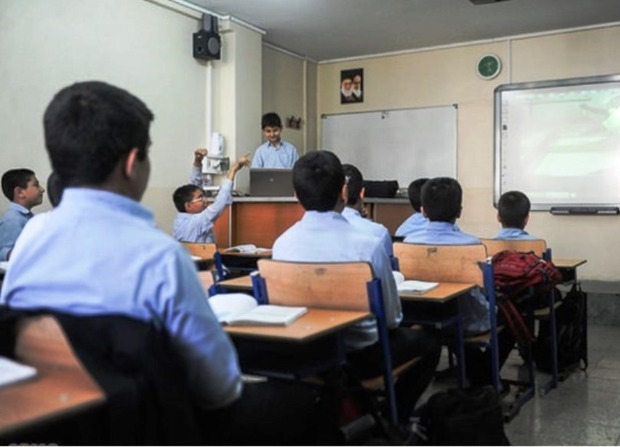 10 کلاس به فضای آموزشی حاجی آباد افزوده می شود