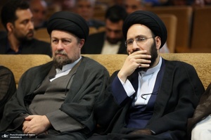 مراسم بزرگداشت احسان صابری در حرم امام خمینی (س)