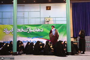 بازدید اقشار مختلف مردم از بیت امام خمینی (س) در جماران-5