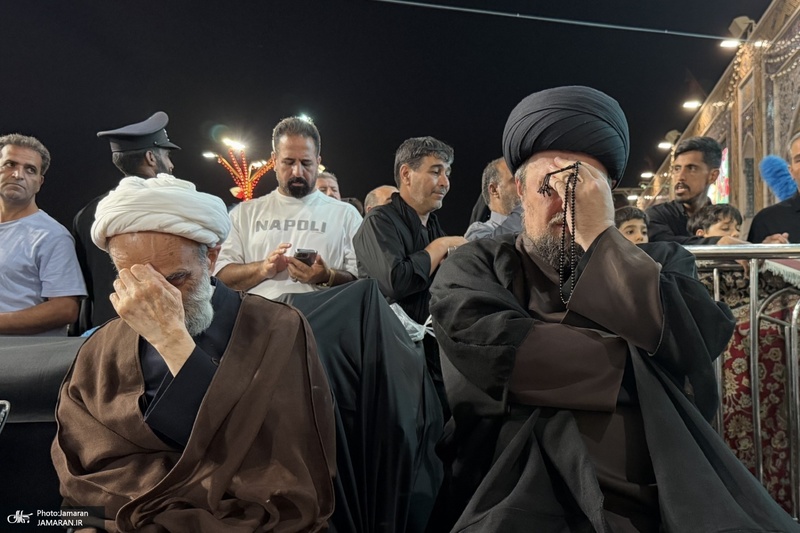 حضور آیت الله سید حسن خمینی در مراسم بزرگداشت رهبر شهید انقلاب در حرم مطهر رضوی