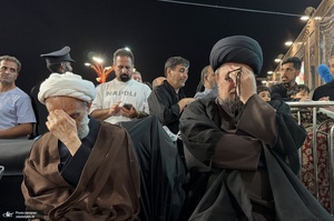 حضور آیت الله سید حسن خمینی در مراسم بزرگداشت رهبر شهید انقلاب در حرم مطهر رضوی