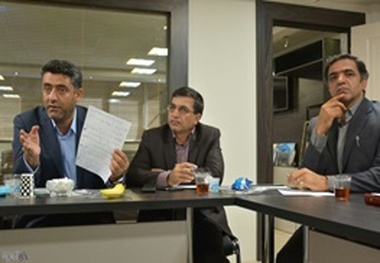 بانک های کردستان چالش های پرداخت تسهیلات را مرتفع نمایند  تاکید بر رونق صادرات محصولات استان