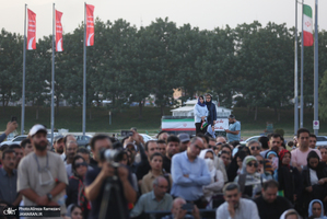 اجرای ارکستر سمفونیک تهران در برج آزادی